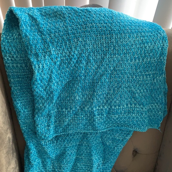 Laghcat mermaid tail blanket (blue) - Picture 9 of 10